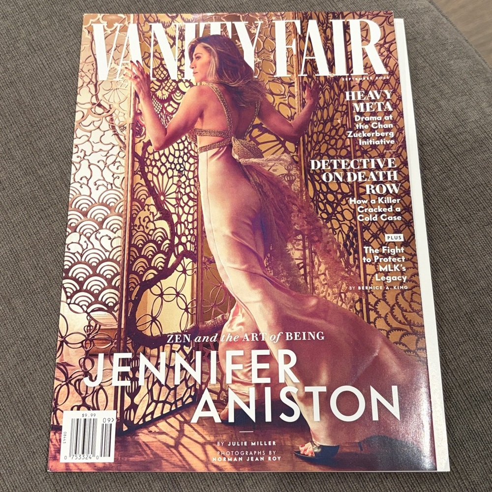 Vanity Fair Magazine - Sept 2025 - Jennifer Aniston  NO LABEL  magazines friends